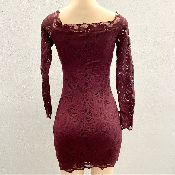 H&M Lace Off-The-Shoulder Bodycon Dress with long sleeves in Burgundy Plum color - Picture 2 of 5